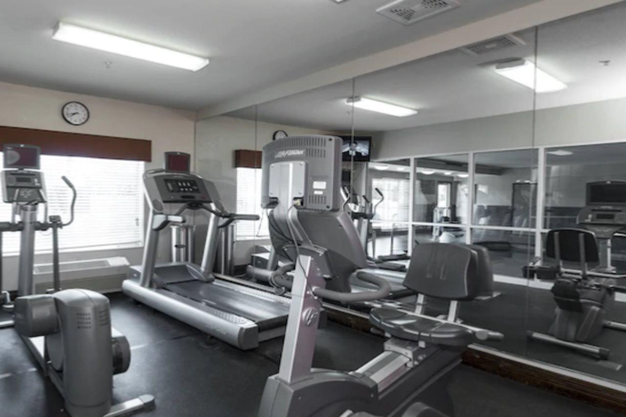 Holiday Inn Express & Suites Chicago - Matteson By Ihg エクステリア 写真